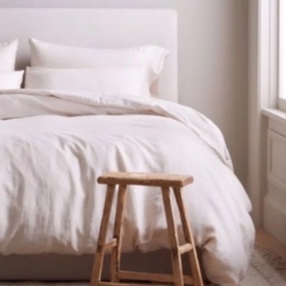 Quince European Linen Twin Duvet Cover in Sand (Tan) - Picture 4 of 5